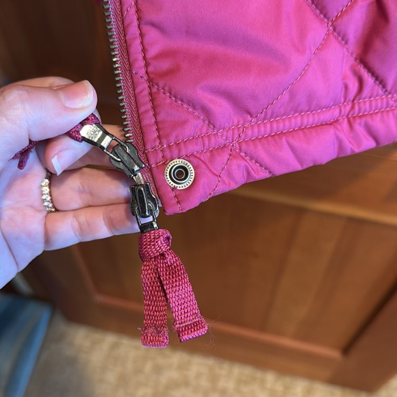 Title Nine Women's Berry Quilted Jacket Size M, EUC - Picture 8 of 9